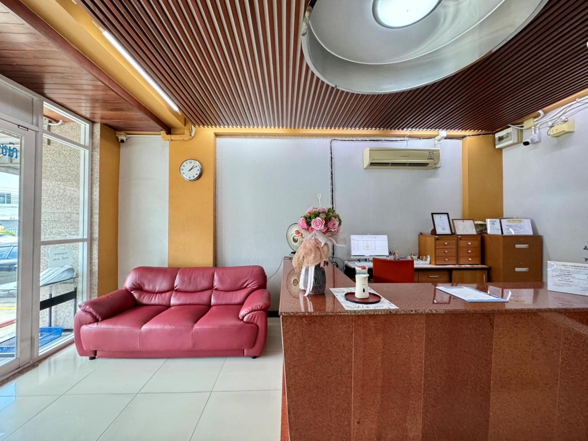 Nicha Residence Hotel 방콕 외부 사진
